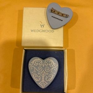 Wedgwood valentine Heart pin new in Gift Box